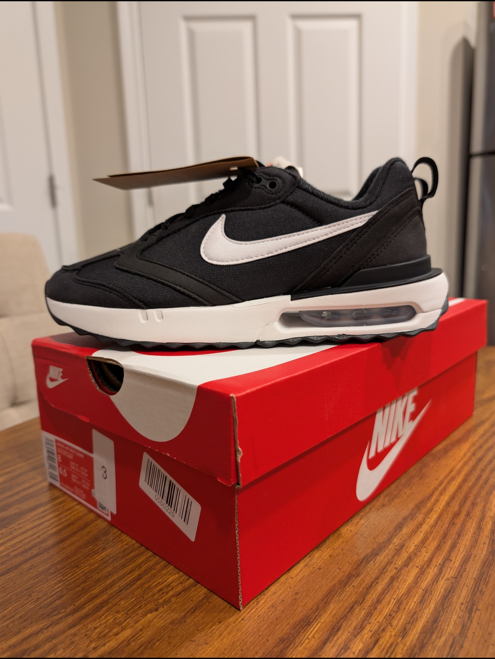 Nike Air Max Dawn Black/White Air Max Lightweight